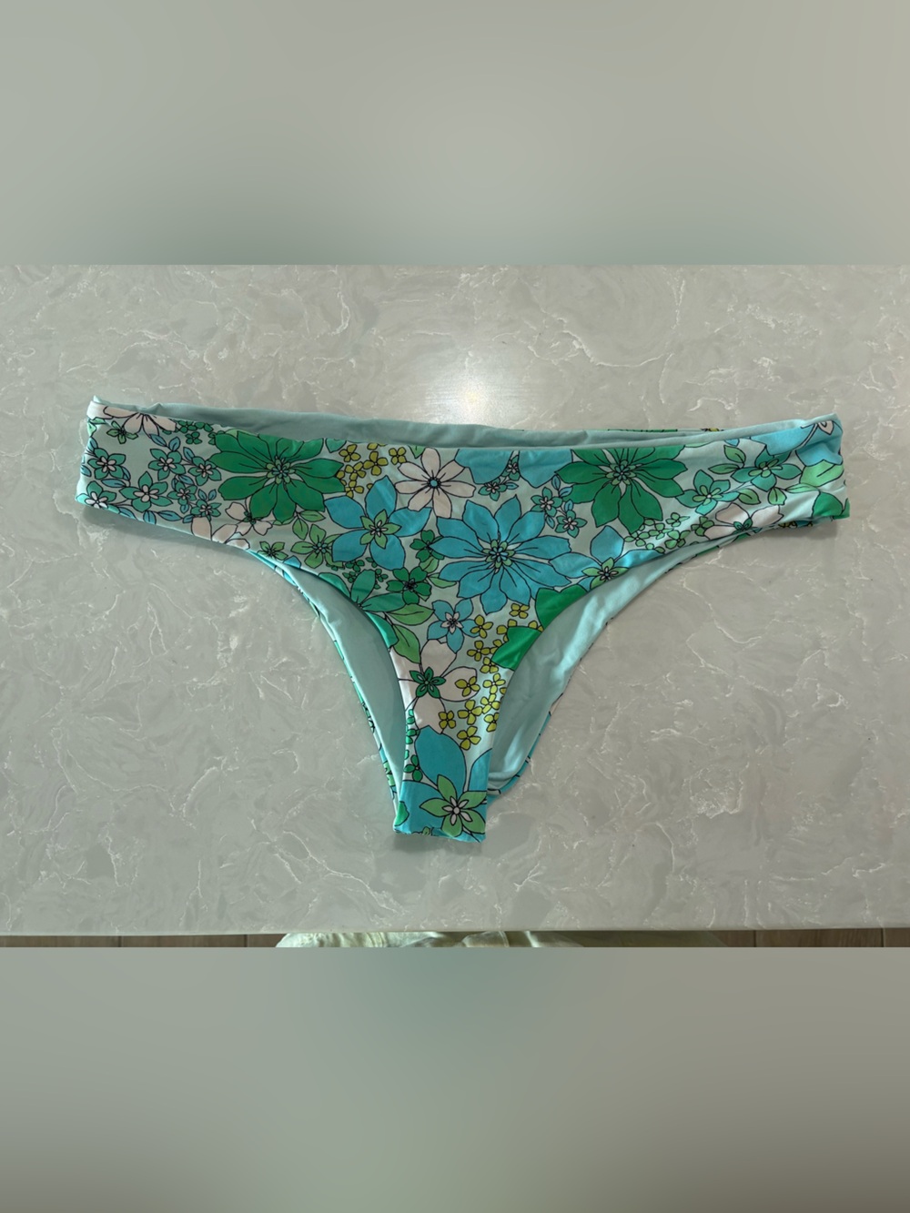 Hurley- size L. Floral Bikini Bottoms in Aqua and Green